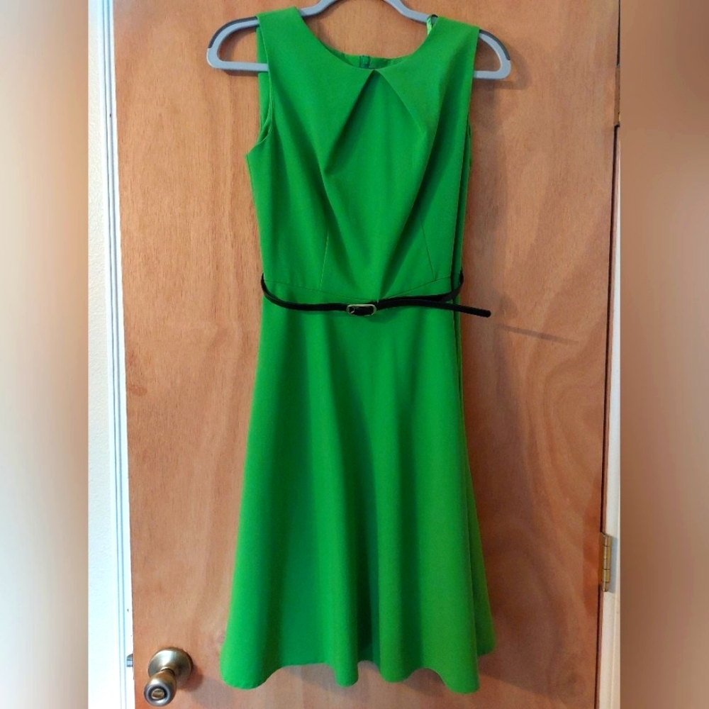 NWOT Knee-length dress Size 8, AB Sudios, Lime Green